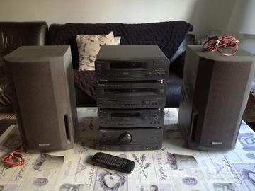 Grande stereo Technics due casse cd aux cassette