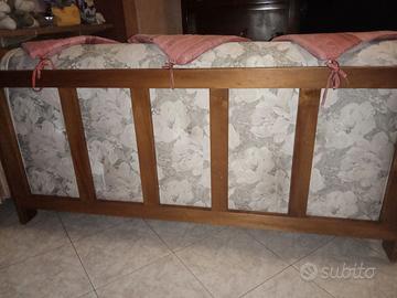 Divano letto in legno massiccio
