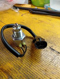 Interruttore retromarcia M18 x 1.5