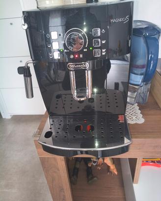 De'Longhi magnifica s