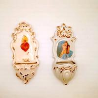 Coppia di acquasantiere antiche in porcellana