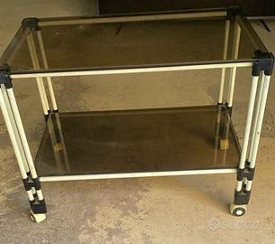 Carrello porta TV con ripiani in vetro