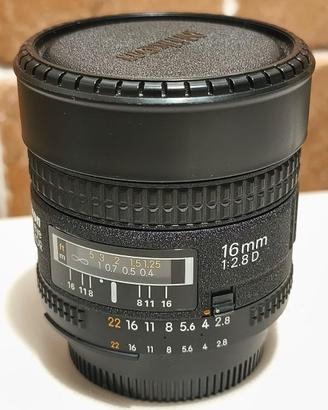 Nikon AF 16mm f/2.8 D Fisheye