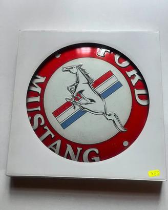 Targa Retrò Ford Mustang Ø 35 cm – 3 Stripes Red