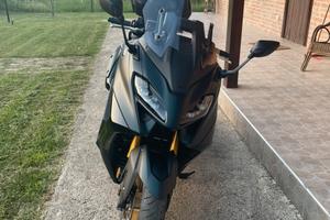 T Max 560 Tech Max 2022