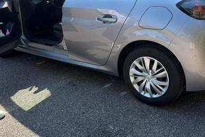 peugeot 208 2023