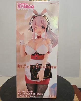 Super Sonico Waitress Red Version Figure