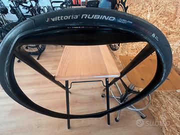 Copertoni tubeless 700x25