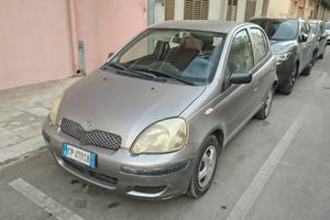 TOYOTA Yaris 2004 