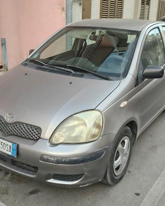 TOYOTA Yaris 2004 