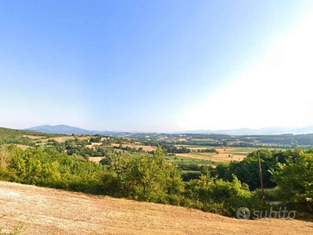 Rustico / Casale di 215 m² con 5 locali e box auto - Vista 4