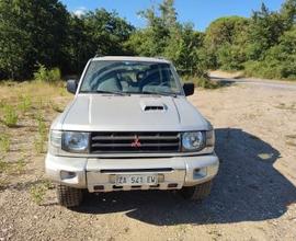 MITSUBISHI Pajero ('82-'00) - 1999