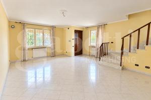 Villa bifamiliare Giove [Cod. rif 3334697VRG]