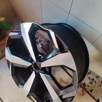 1 Cerchio in lega 19" Nissan con ammaccatura