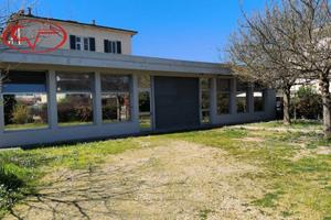 Immobile di 133 m² con 1 locale a Montevarchi