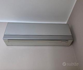 4 split Daikin 18000BTU Inverter + 1 Motore Multis