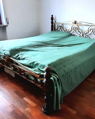 Letto matrimoniale legno ferro battuto