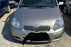 Toyota Yaris 1.0i 16V cat 3 porte Sol '03