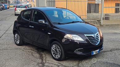 Lancia Ypsilon GPL CASA MADRE