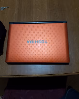 portatile Toshiba con borsa 