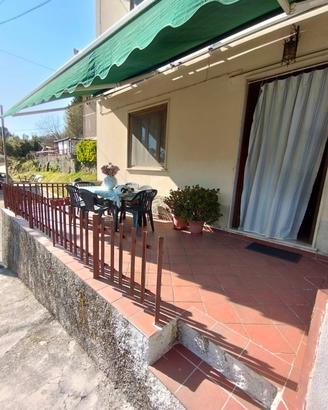 terratetto con giardino/posti auto/SENZA AGENZIA 