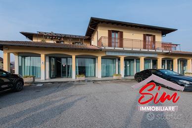 Oltre 3 vetrine a Oleggio