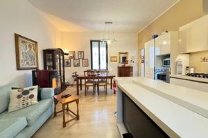 CASA SEMINDIPENDENTE A MONTEVECCHIA