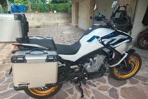 CfMoto 800Mt Explore 