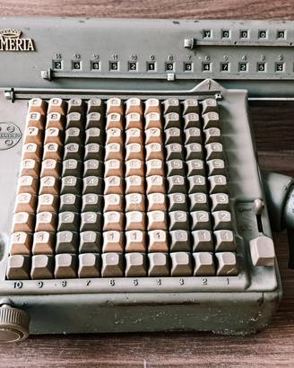 CALCOLATRICE MECCANICA ANNI 40