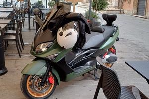 Yamaha T Max - 2006
