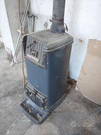 stufa a legna anni '50