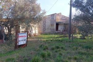Casa indipendente di 300 m² con più di 5 locali a 