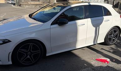 Classe A 180D 2020 tetto amg premium