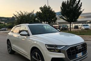 Audi Q8 50 TDI 286 CV quattro tiptronic Sport