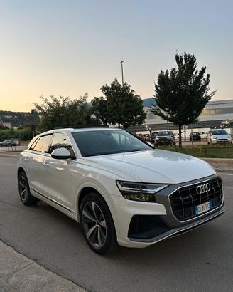 Audi Q8 50 TDI 286 CV quattro tiptronic Sport