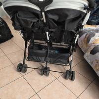 Passeggino gemellare chicco