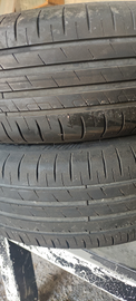 Gomme auto 215/65/17