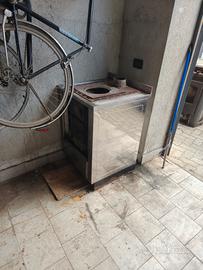 stufa a legna in acciaio da cucina 