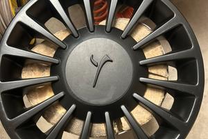 1 Copricerchio da 15 lancia y 30€non trattabile