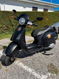 Vespa GTS 300 Supertech 2022, 6.050km, Carbon
