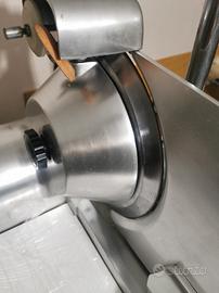 Affettatrice verticale auriel 250 lama 25 