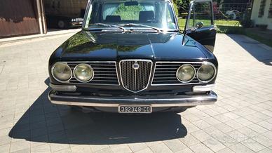 Lancia 2000 del 1973 – Eleganza e fascino