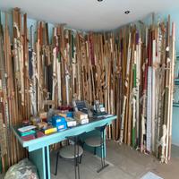 Stock completo di aste per cornici