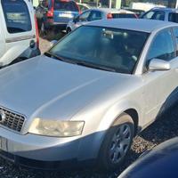 AUDI A4 1.9 TDI/130 CV BERLINA OK NEOPATENTO