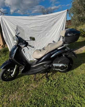 Beverly Tourer 400 ie