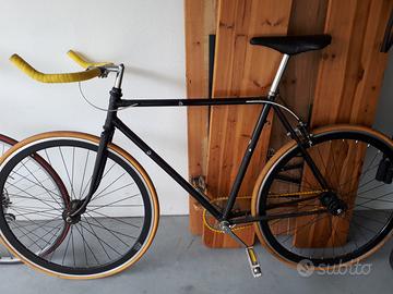 city bike, scatto fisso e libero
