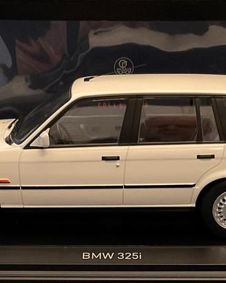 Modellino auto 1/18 BMW 325 Touring