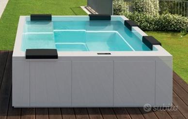 Idromassaggio da esterno usata ricondizionata