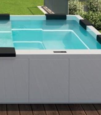 Idromassaggio da esterno usata ricondizionata