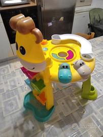 giraffa con pallina